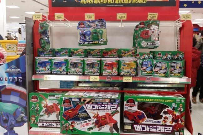 아빠가 갑자기 아버지가 되고. 엄마가 갑자기 어머니가 되는 마법의 공간 | 인스티즈