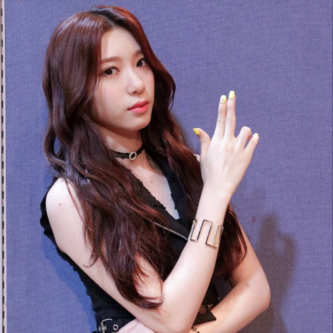 오늘자 로켓펀치 | 인스티즈