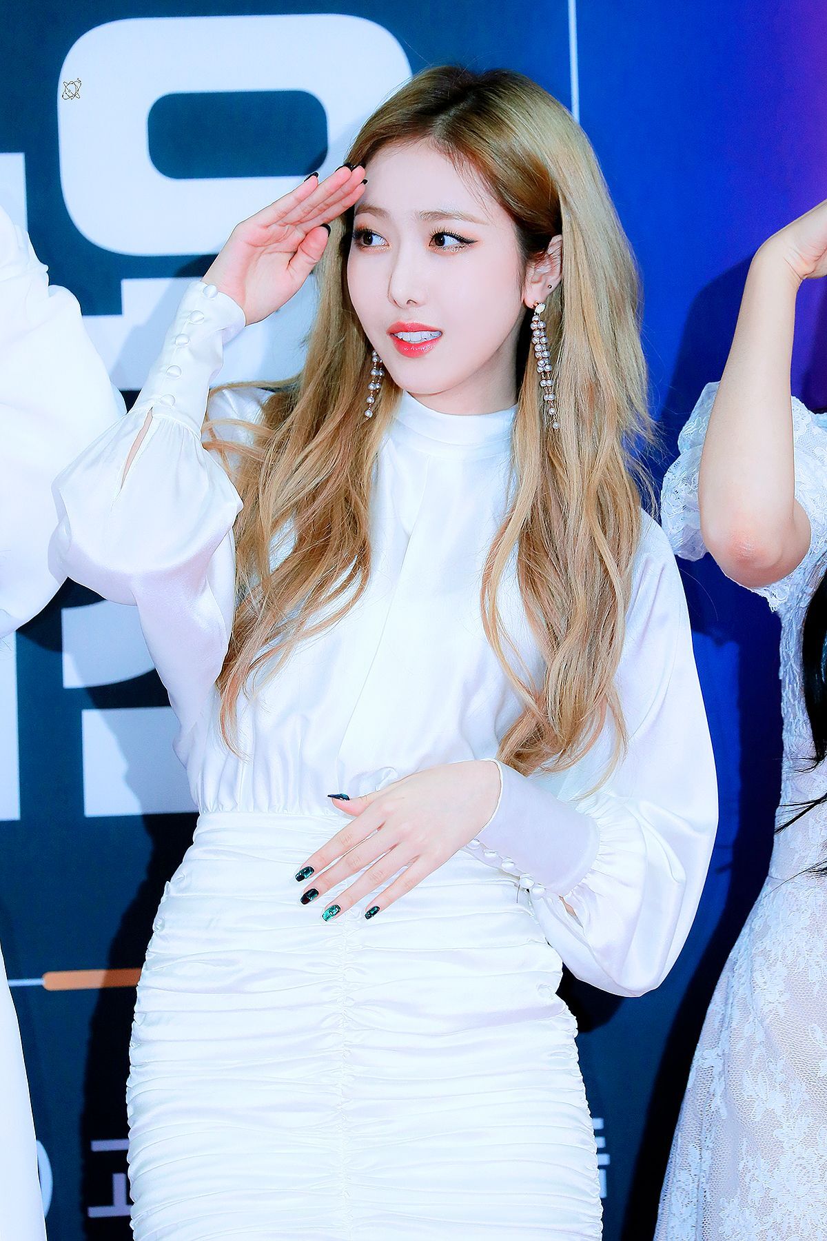 은근히 미인인 듯한 여자친구 신비.jpgif | 인스티즈