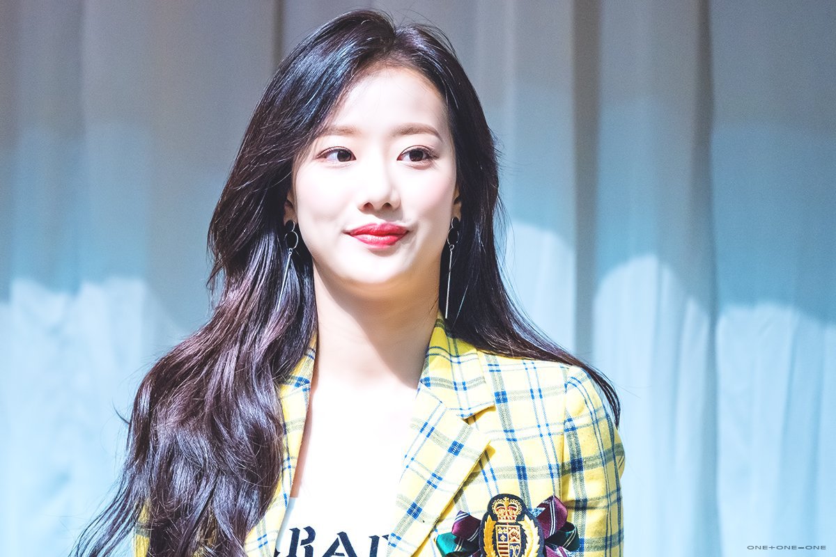 화관쓴 에이프릴 나은이.jpg | 인스티즈