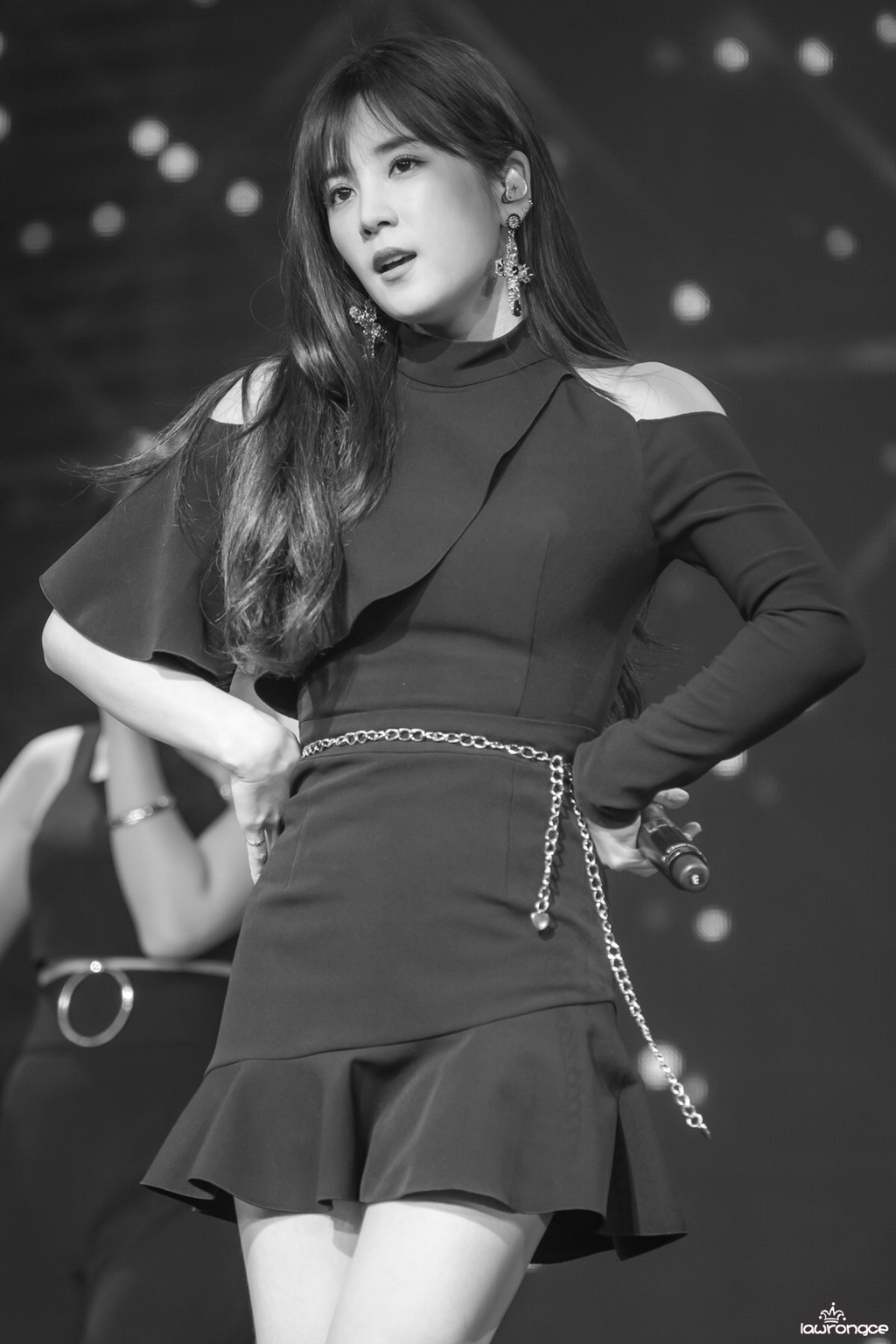 [에이핑크] 비 올것 같은 날씨라서 박초롱 | 인스티즈