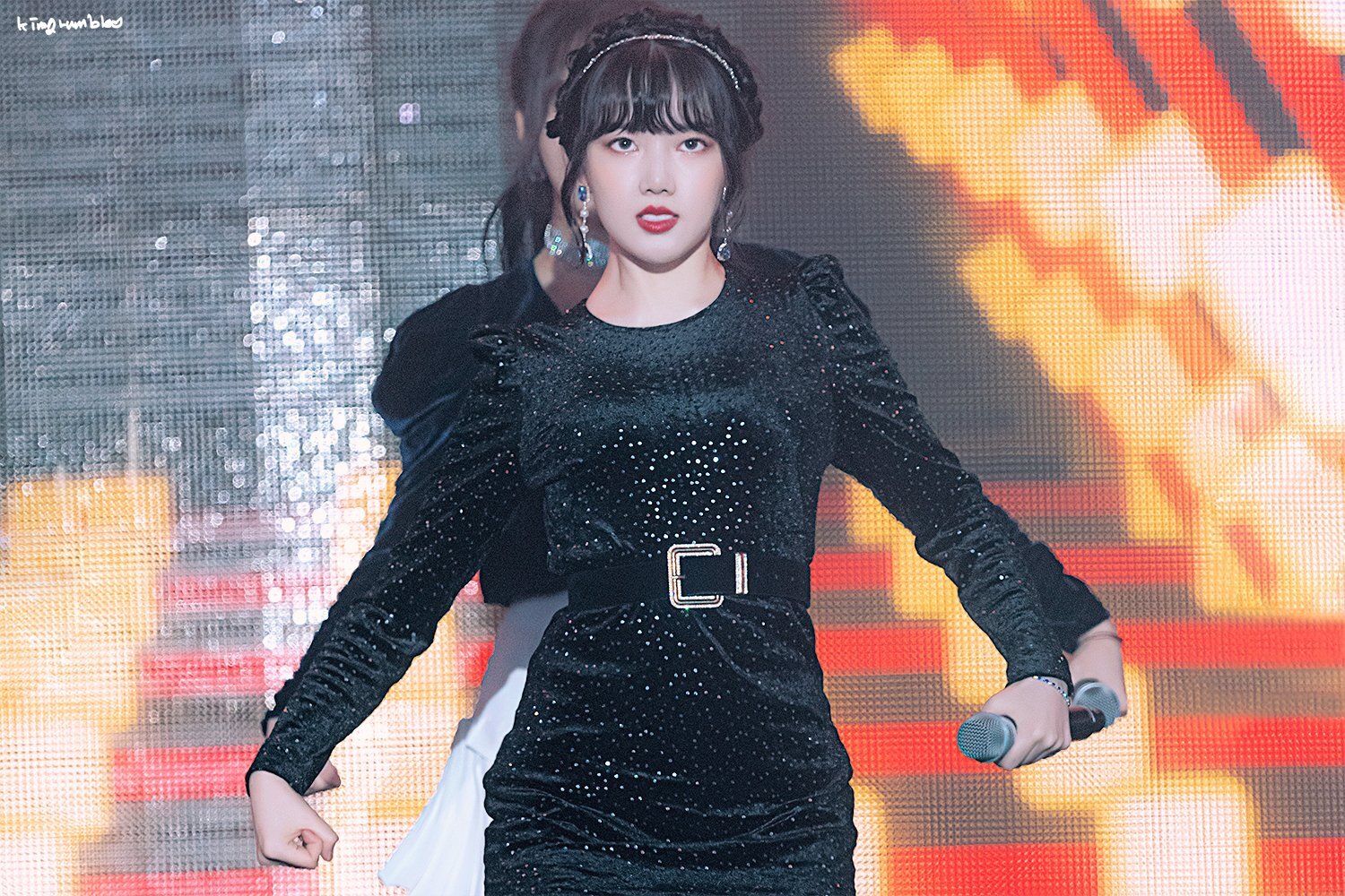 은근히 미인이지만 가끔은 귀여운거 같기도 한 여자친구 예린이.jpgif | 인스티즈