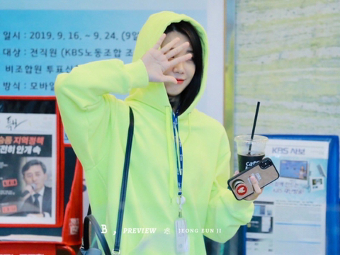 에이핑크 정은지 후드.jpg | 인스티즈