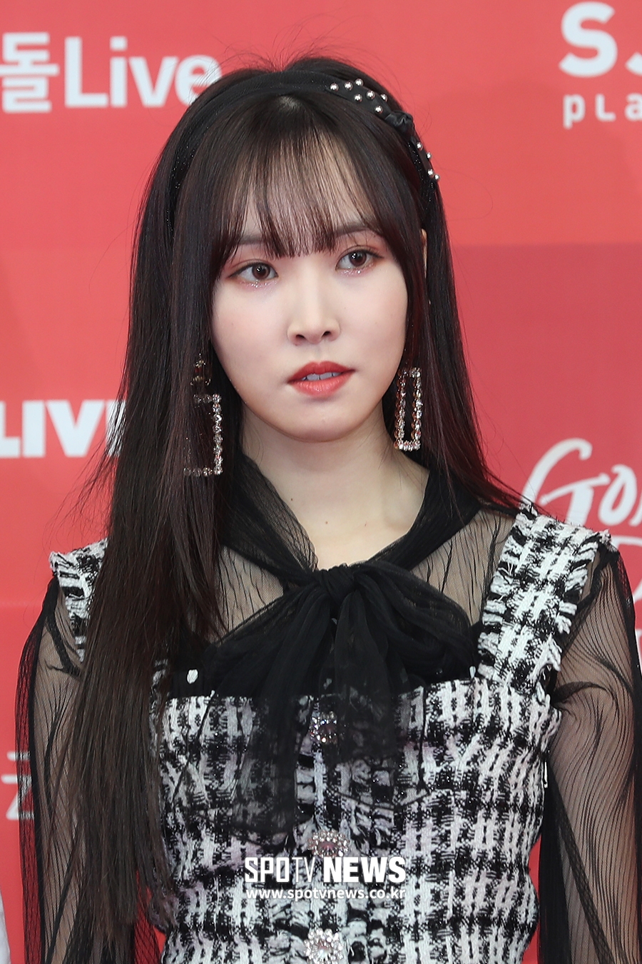 오늘자 여자친구 골든디스크 레드카펫.jpg | 인스티즈
