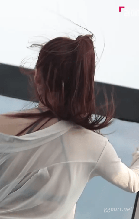 비키니 입은 찬미 .gif | 인스티즈