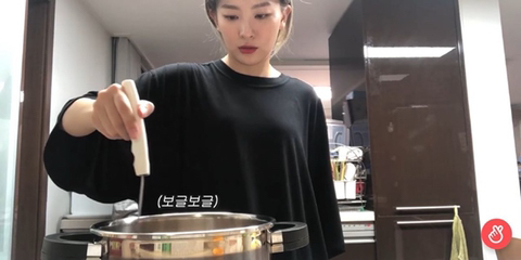 레드벨벳이 숙소에서 젓가락 쓰는 방법 | 인스티즈