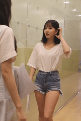 여자친구 은하의 한결같은 포즈 | 인스티즈