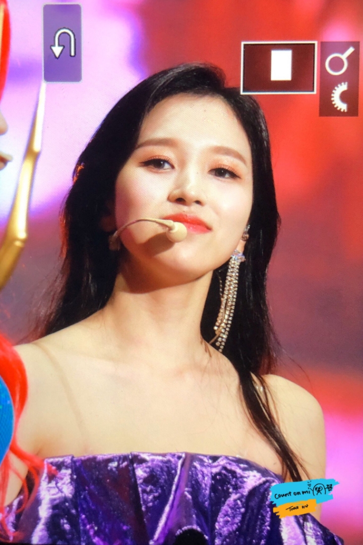 복귀전에서 평점 10점 찍는 트와이스 미나 볼터치 모음 | 인스티즈