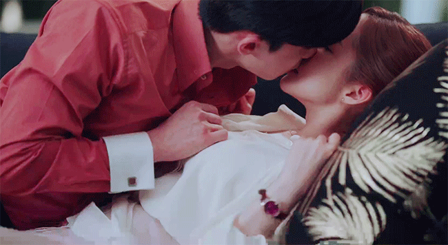 야심한밤 키스신 .gif | 인스티즈