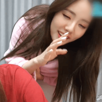 오늘자 프로미스나인 V앱 삐융즈.GIF | 인스티즈