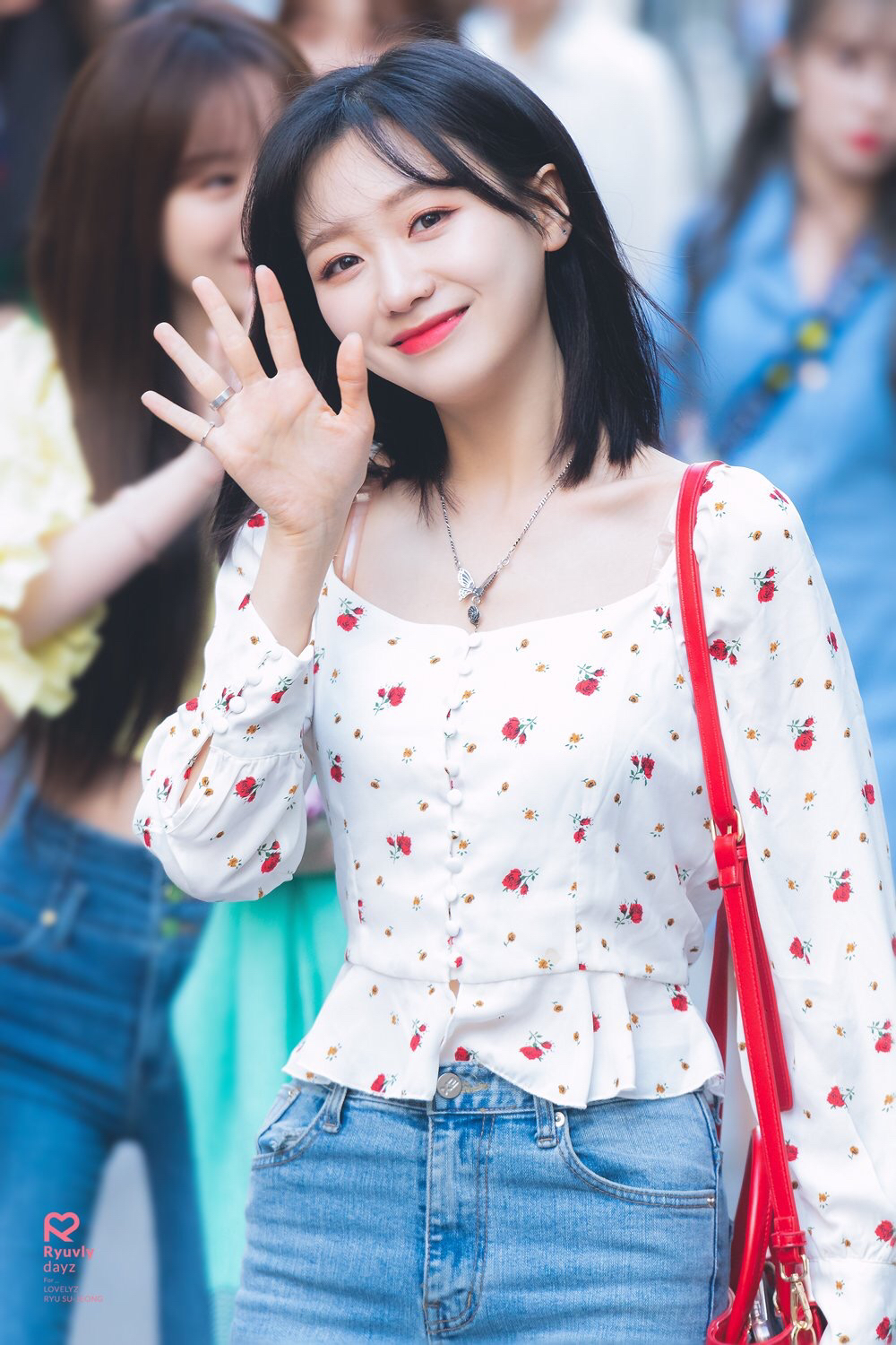 [러블리즈] 알라딘을 보고와서 수정이 | 인스티즈