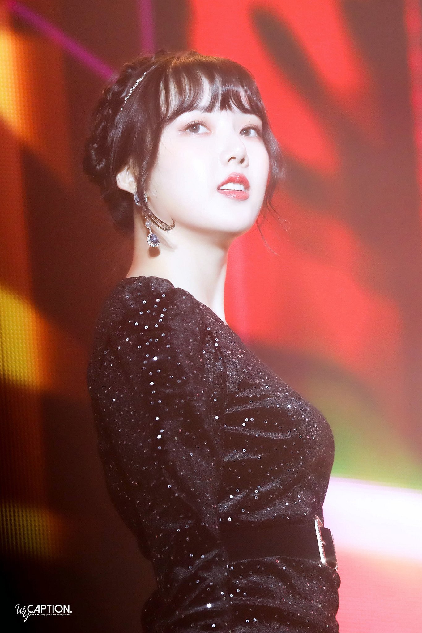 은근히 미인이지만 가끔은 귀여운거 같기도 한 여자친구 예린이.jpgif | 인스티즈