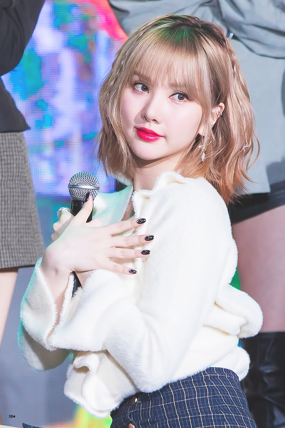 은근히 깜찍이인 듯한 여자친구 은하.jpgif | 인스티즈