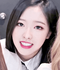 이달의소녀 아싸라비아콜롬비아내리지말고 올리비아 혜.gifs | 인스티즈