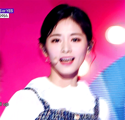 최근 트와이스 쯔뭉이 쯔위의 비주얼.jpgif | 인스티즈