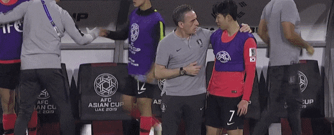 ??? : 감독님 대변칸 자리 하나 났다는데요? | 인스티즈