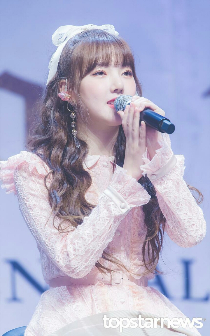 190114 여자친구 쇼케이스 현장.jpg | 인스티즈