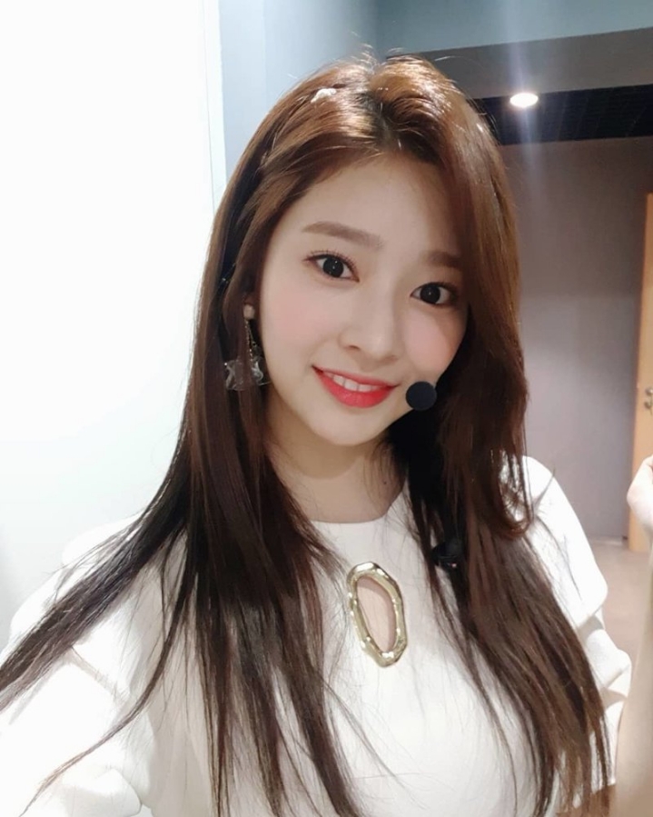 쭈굴미 넘치는 애잔한 개구리 아이즈원 김민주2.jpgif | 인스티즈