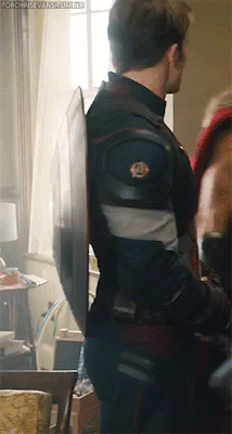 크리스 에반스(캡틴 아메리카) 피지컬.gif | 인스티즈