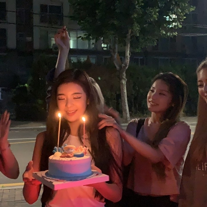 오늘자 ITZY 있스타그램 | 인스티즈