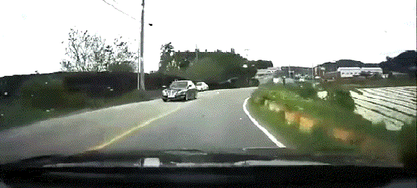 오줌지리는 상황.gif | 인스티즈