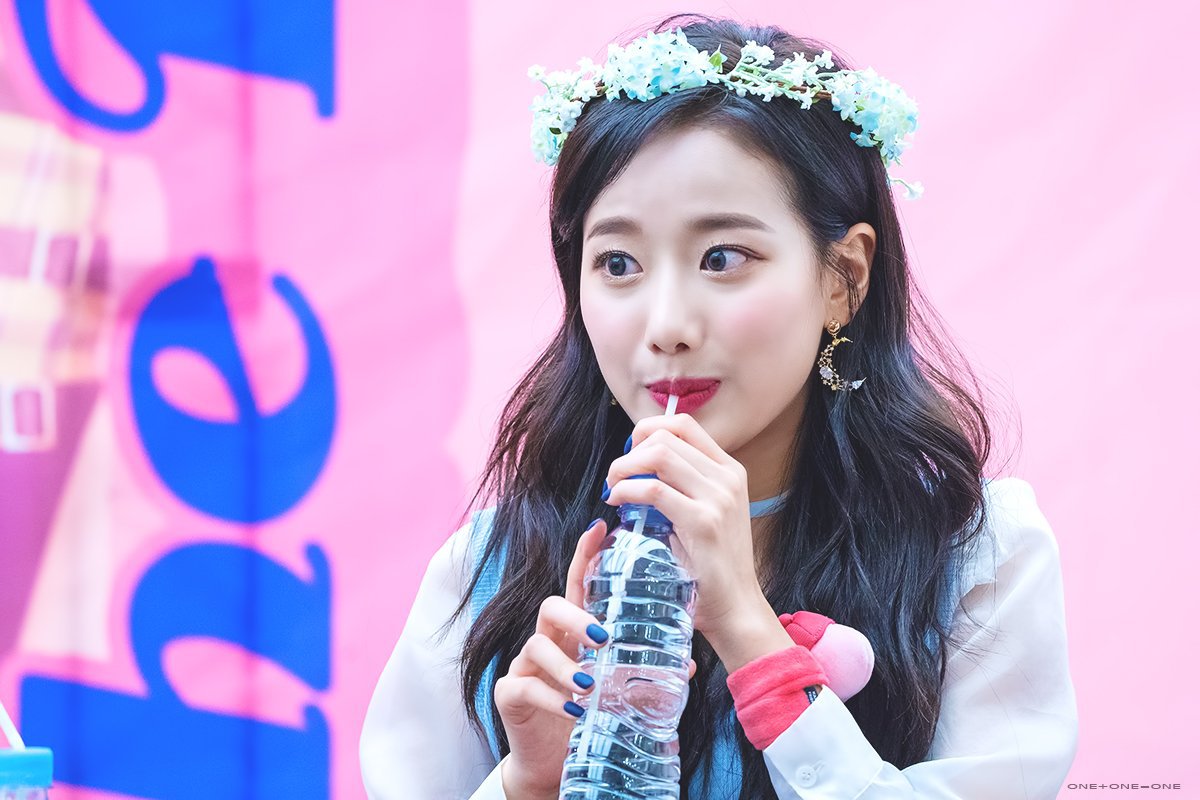 화관쓴 에이프릴 나은이.jpg | 인스티즈