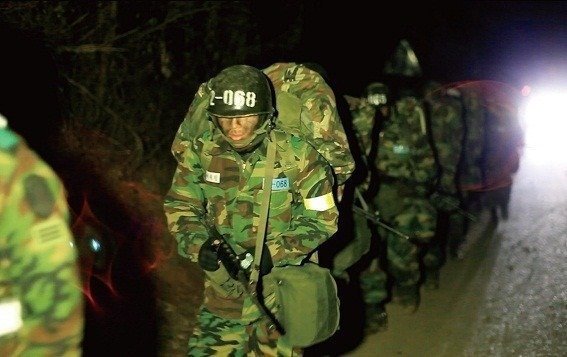 걸으면서 자는법.jpg | 인스티즈