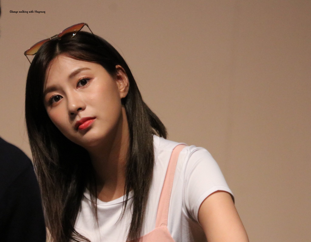 [에이핑크] 자몽 에이드 마셔서 하영이 | 인스티즈