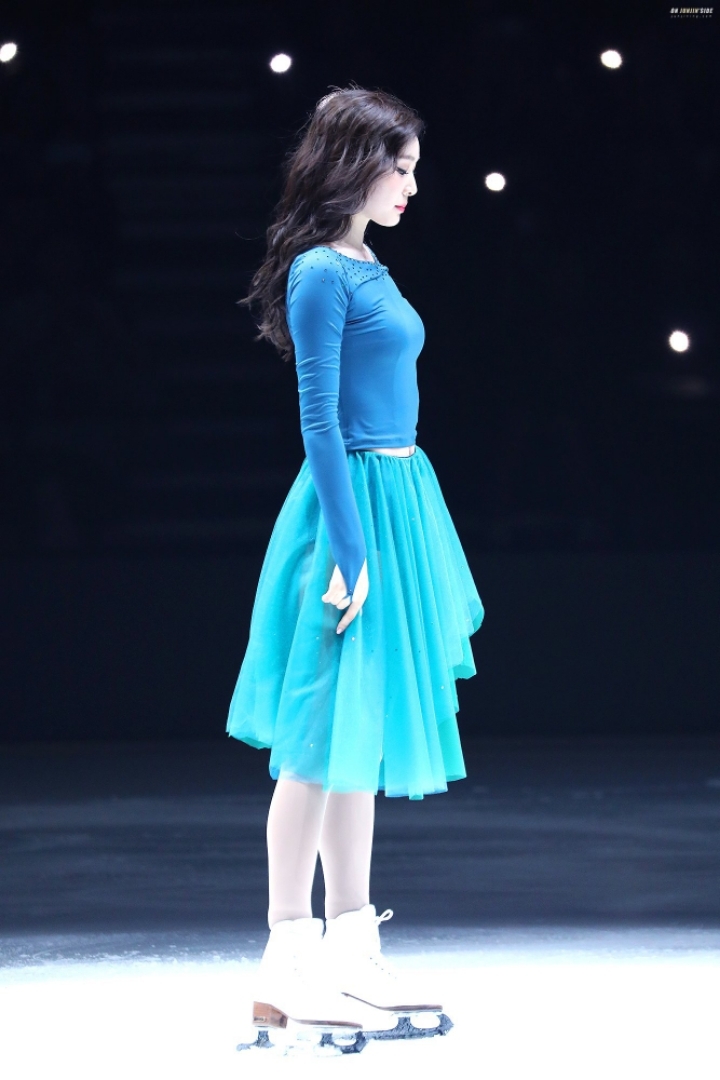 추운 날이라 마음 따뜻해지시라는 뜻에서 연느님.jpgif (30장) | 인스티즈