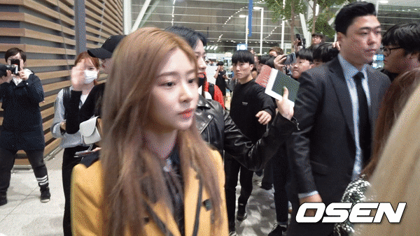 아이즈원) 교복입고 공항가는 사람이 어딨냐ㅋㅋㅋㅋ | 인스티즈