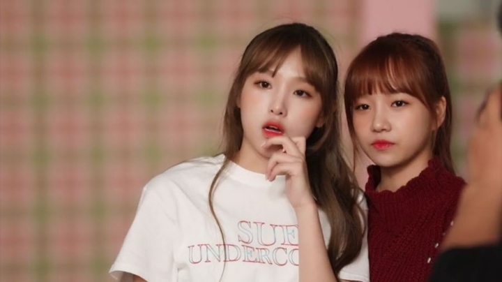 아이즈원) 메이킹필름 최예나 조유리.gif | 인스티즈