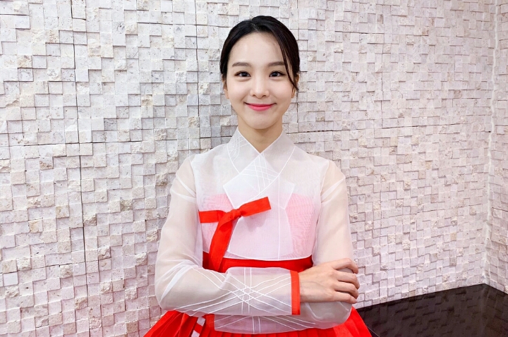 새삼 이쁘고 귀여운 송소희 | 인스티즈