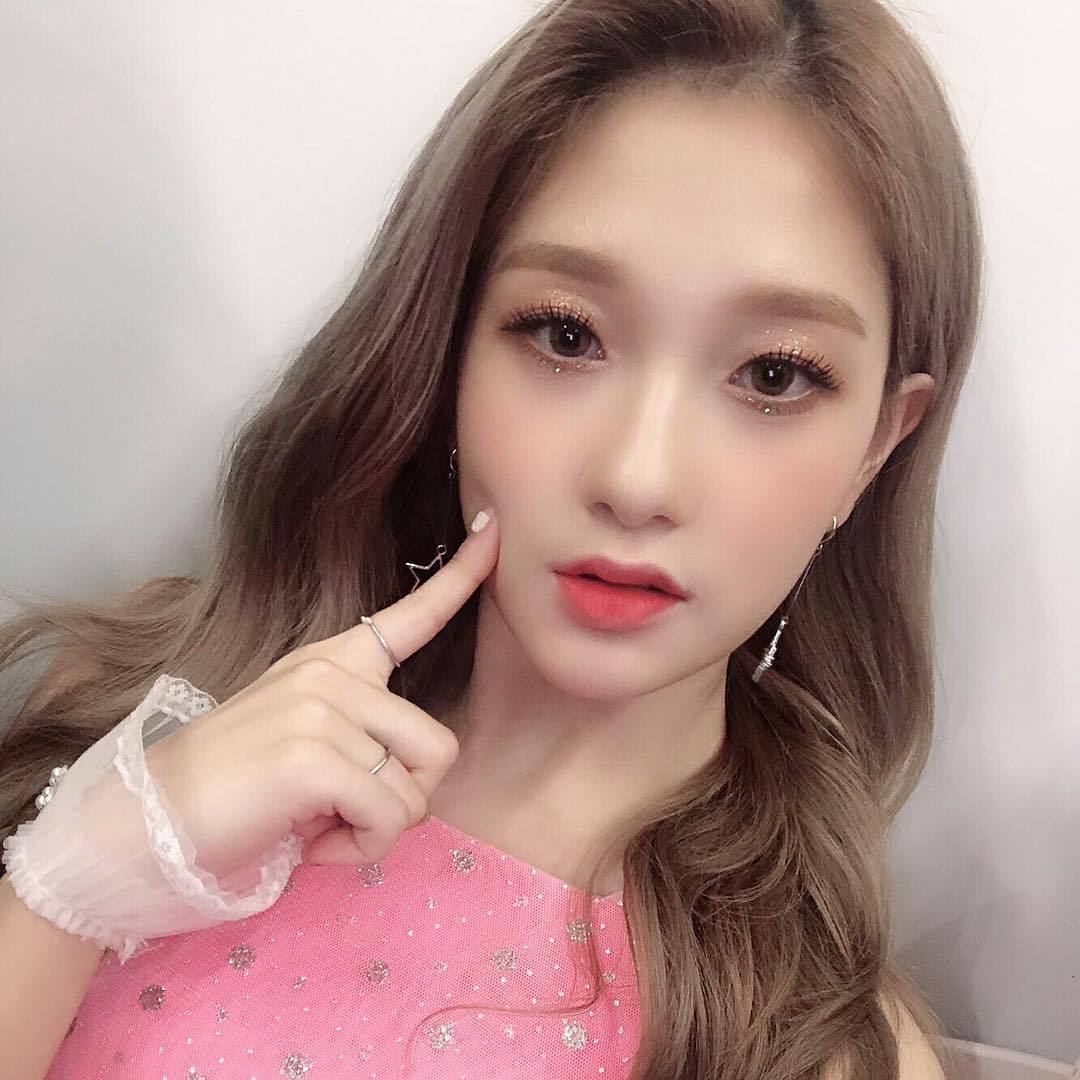 프로미스나인 인스타그램 월요병퇴치 서연이가 왔어요 | 인스티즈