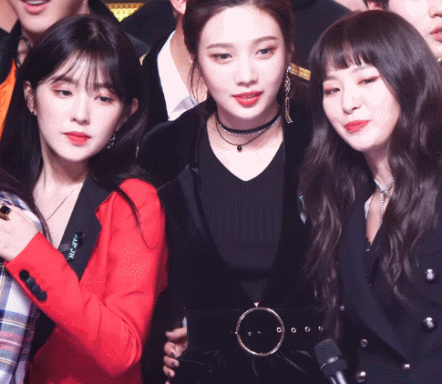 한 살 먹은게 끔찍한 아이린.gif | 인스티즈