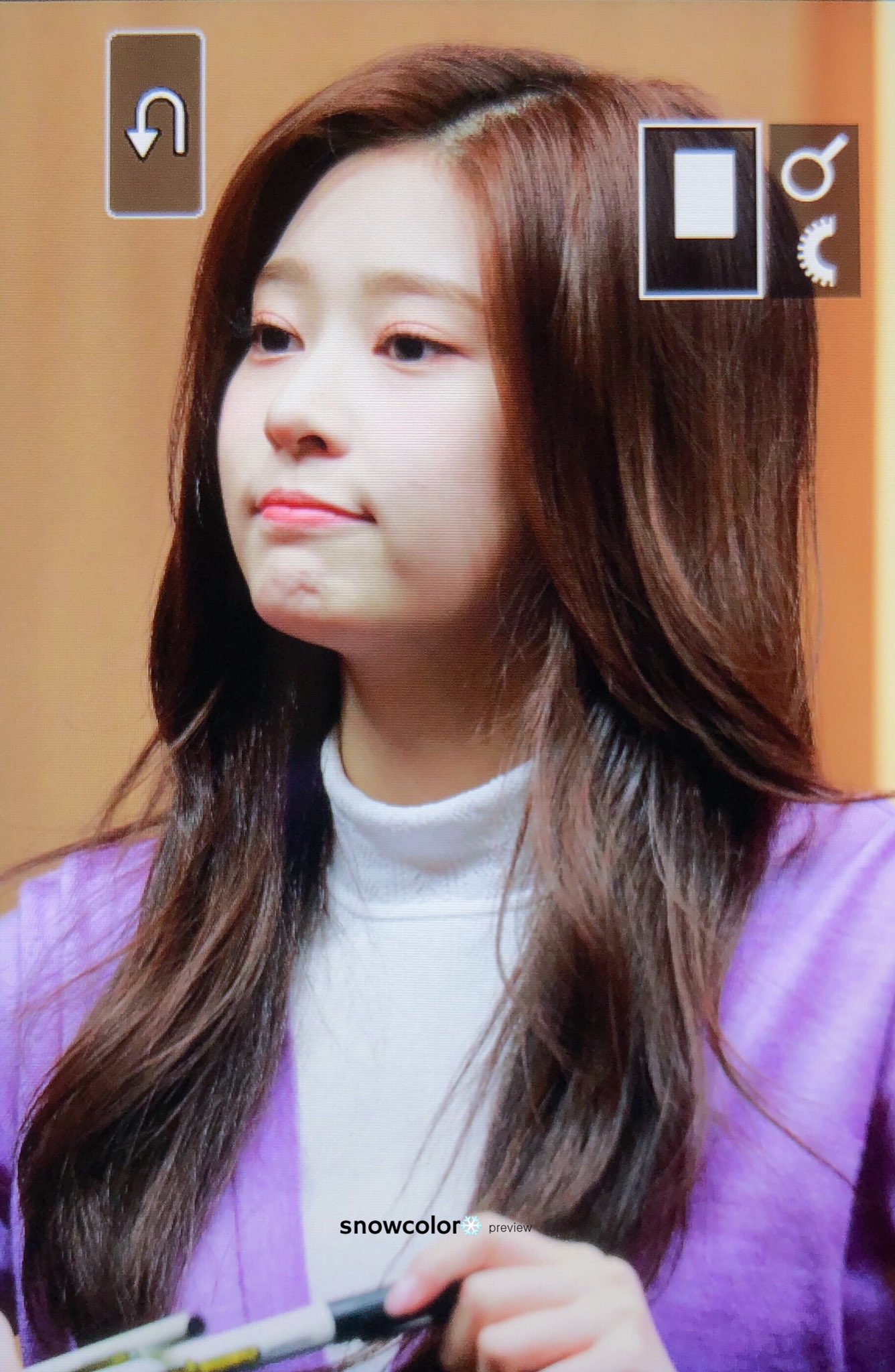 항상 어딘가 억울하고 애잔한 아이즈원 민주.jpg | 인스티즈