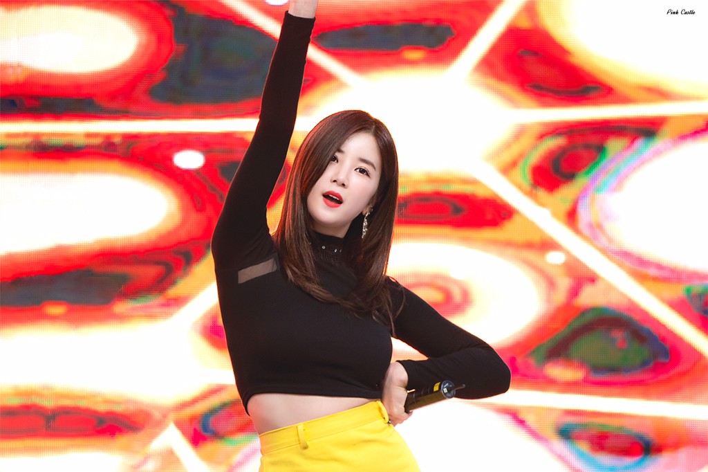 [에이핑크] 집에오니 어머니께서 치킨이 드시고프시다하셔서 박초롱 | 인스티즈