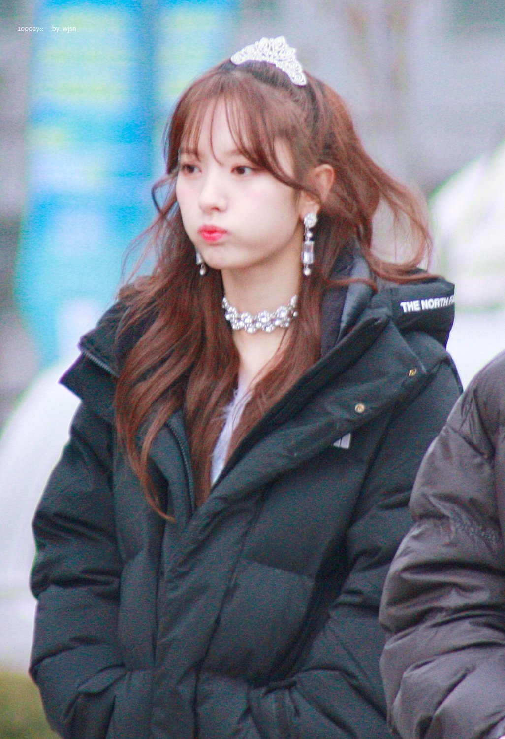 반묶음머리가 찰떡같이 어울리는 우주소녀 보나.jpg | 인스티즈