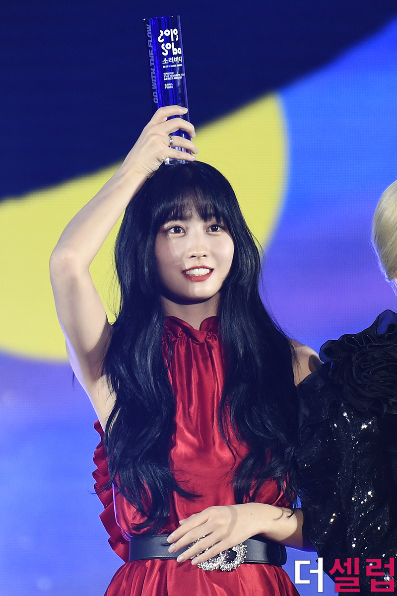 소리바다 어워즈에 참석한 트와이스 멤버들.jpg | 인스티즈