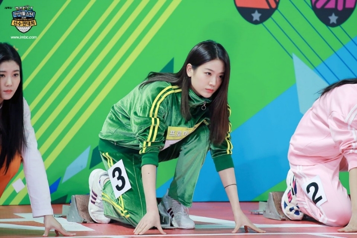 모두들 크리스마스에 이렇게 화알짝 웃으시란 의미로 장규리.jpgif | 인스티즈