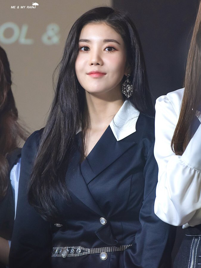 [아이즈원] 아직 크리스마스 계획은 크게 없어서 권은비 | 인스티즈