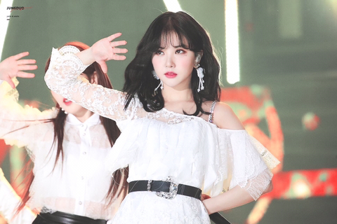 은근히 미인인 듯한 여자친구 은하.jpgif | 인스티즈