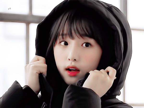 에이핑크 보미 덕후 인증한 아이즈원 최예나 | 인스티즈
