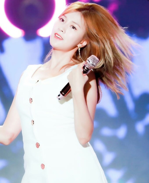 데뷔 10년차에 반오십인 여자 아이돌.jpgif | 인스티즈