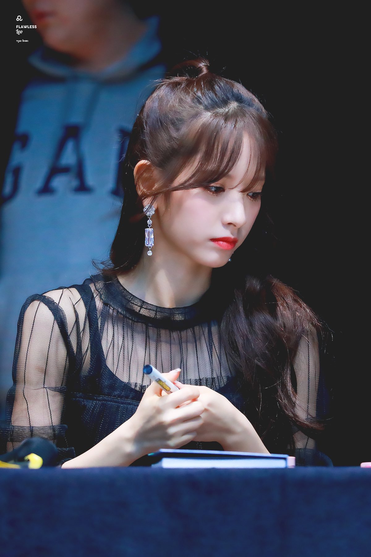 반묶음머리가 찰떡같이 어울리는 우주소녀 보나.jpg | 인스티즈