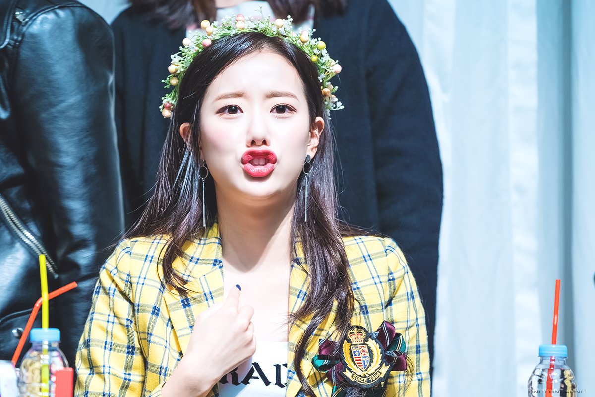 화관쓴 에이프릴 나은이.jpg | 인스티즈