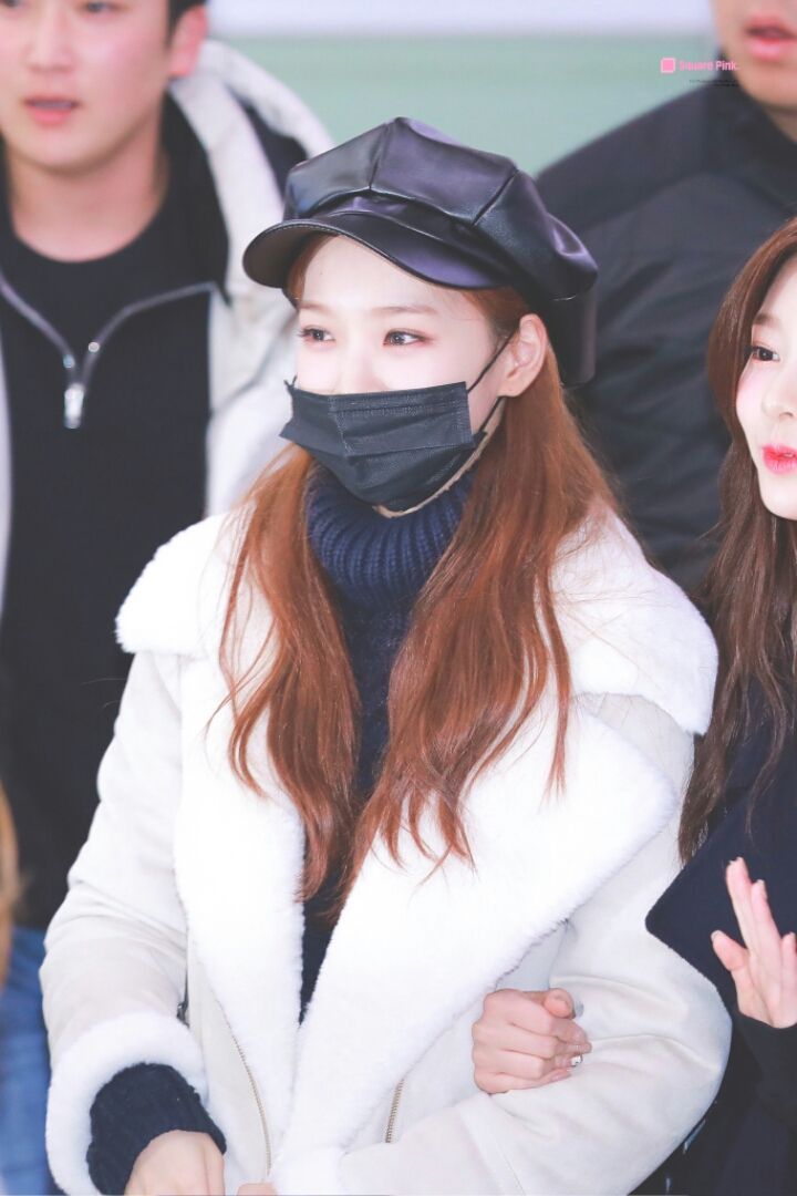 어제 아이즈원 김채원,김민주 | 인스티즈