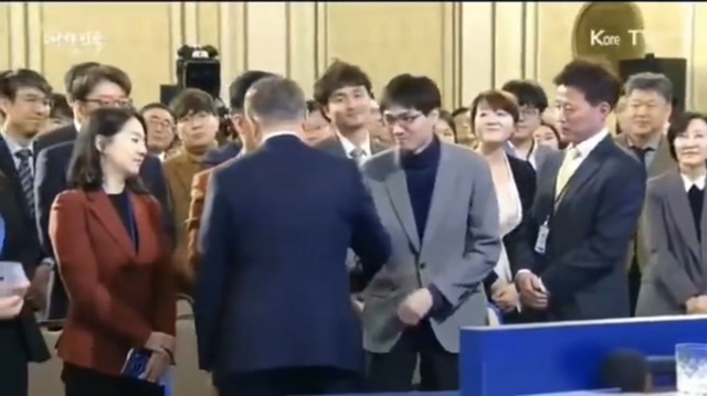 대통령 신년 기자회견 SBS기자 태도 수준 | 인스티즈