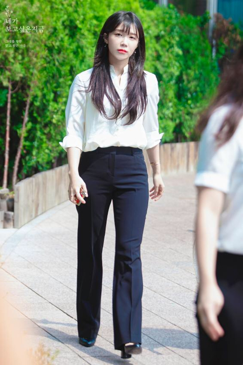 정장을 입은 에이핑크 정은지.jpg | 인스티즈