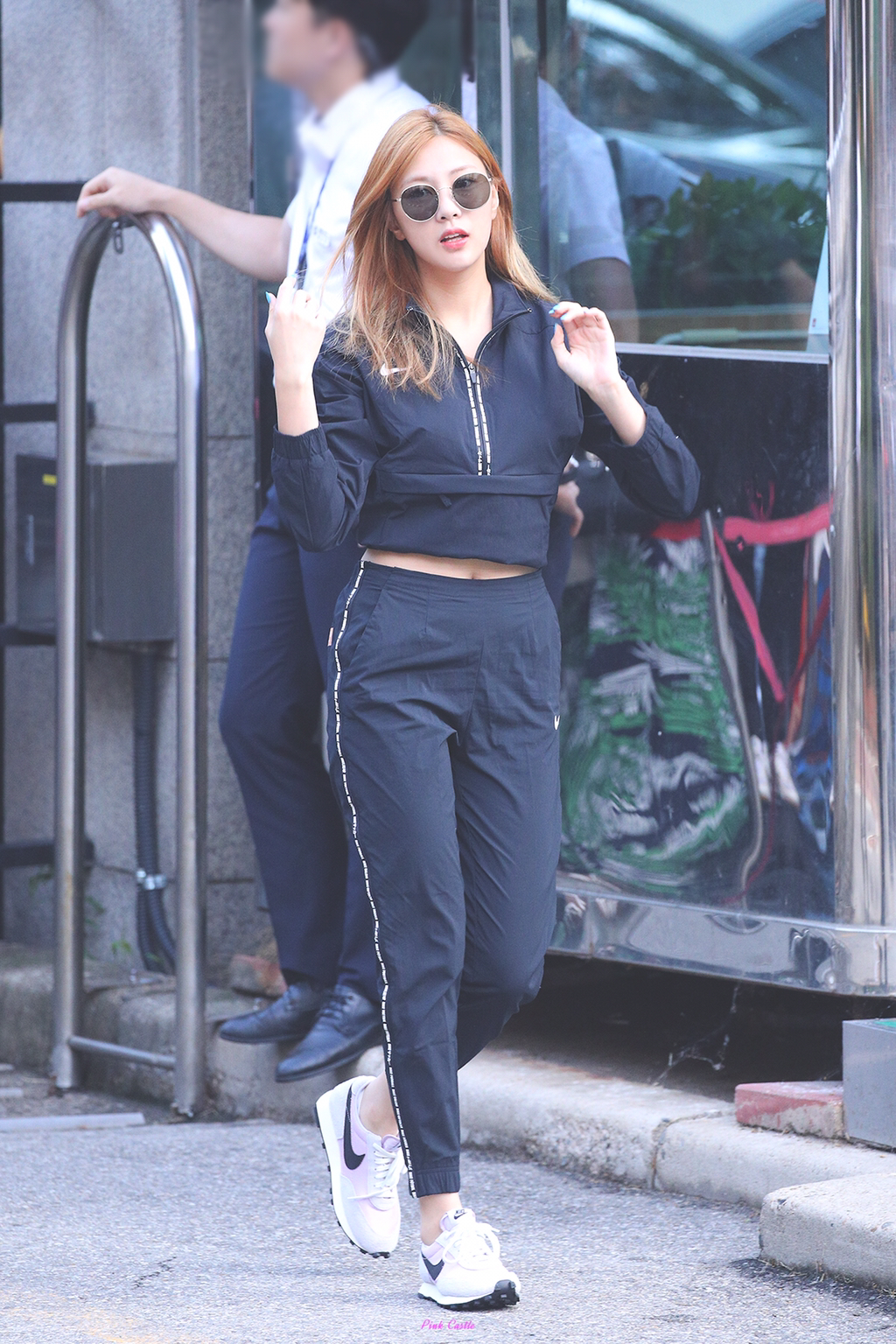 [에이핑크] 넷플릭스 멤버십 해지하고와서 하영이 | 인스티즈