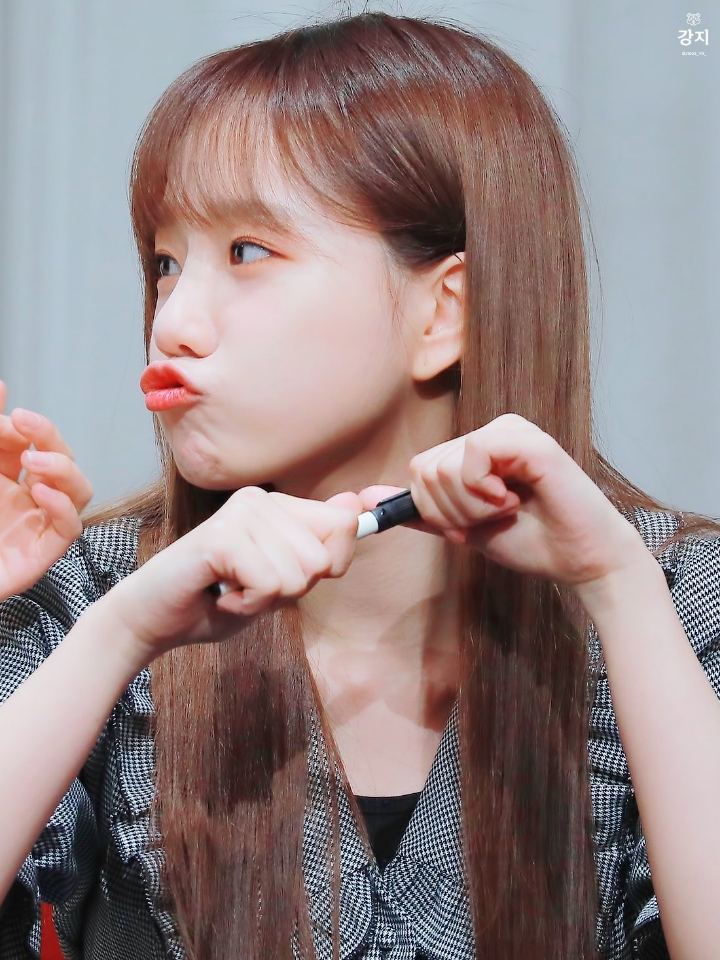 심심해서 올려보는 아이즈원 조유리 | 인스티즈